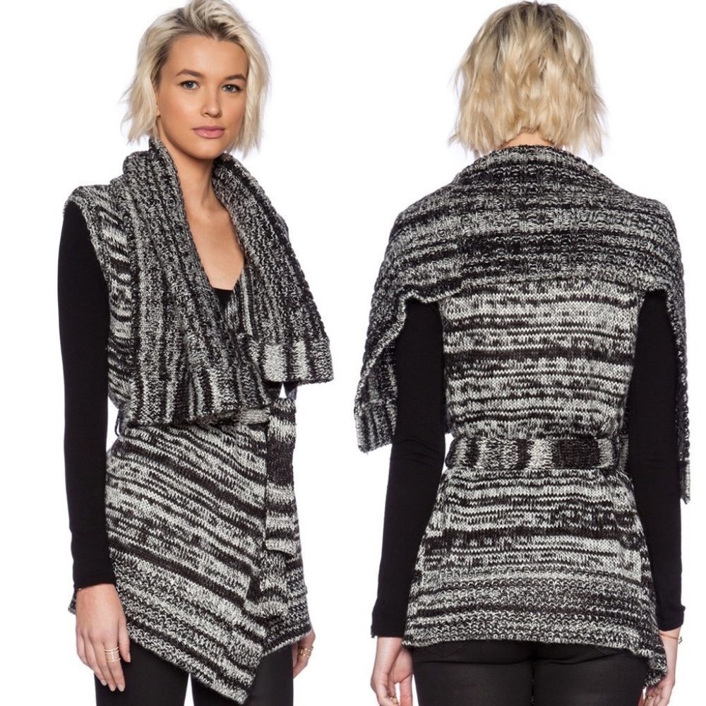 Nwt BlankNYC Sweater Vest Flying Monkey Cowl Neck Knit Size Medium Grey Shawl
